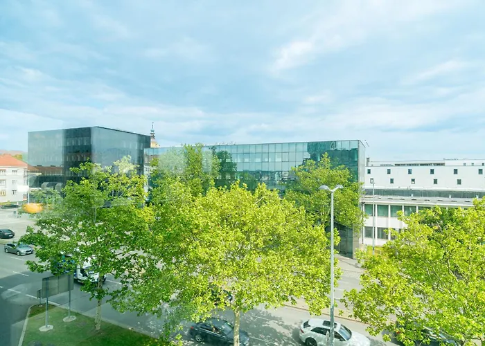 Vienna Residence, Philips Haus - Europlaza